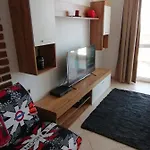 Апартамент Apolon 2 *