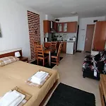 Apolon 2 Апартамент *